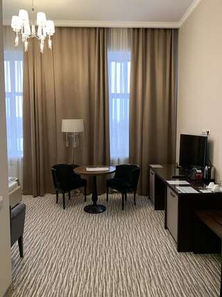 Отель MyLINE relax complex Нур-Султан Стандартный двухместный номер с 1 кроватью-1