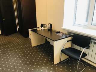 Отель MyLINE relax complex Нур-Султан Двухместный номер с 2 отдельными кроватями-1