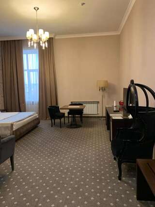 Отель MyLINE relax complex Нур-Султан Большой двухместный номер с 1 кроватью-9